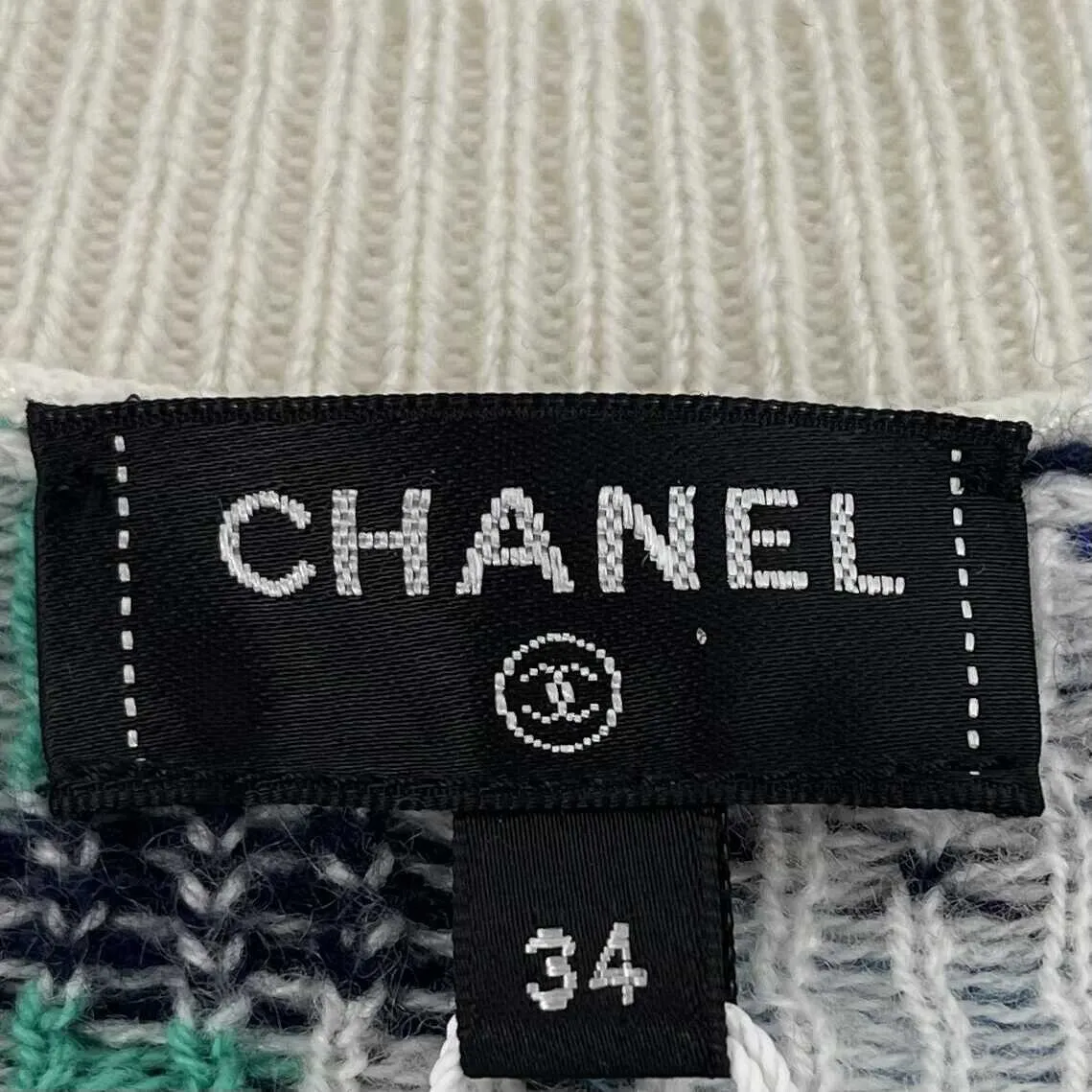 CHANEL - 21A Multicolor Cashmere Logo Print Intarsia Sweater 34 US XS - NEW