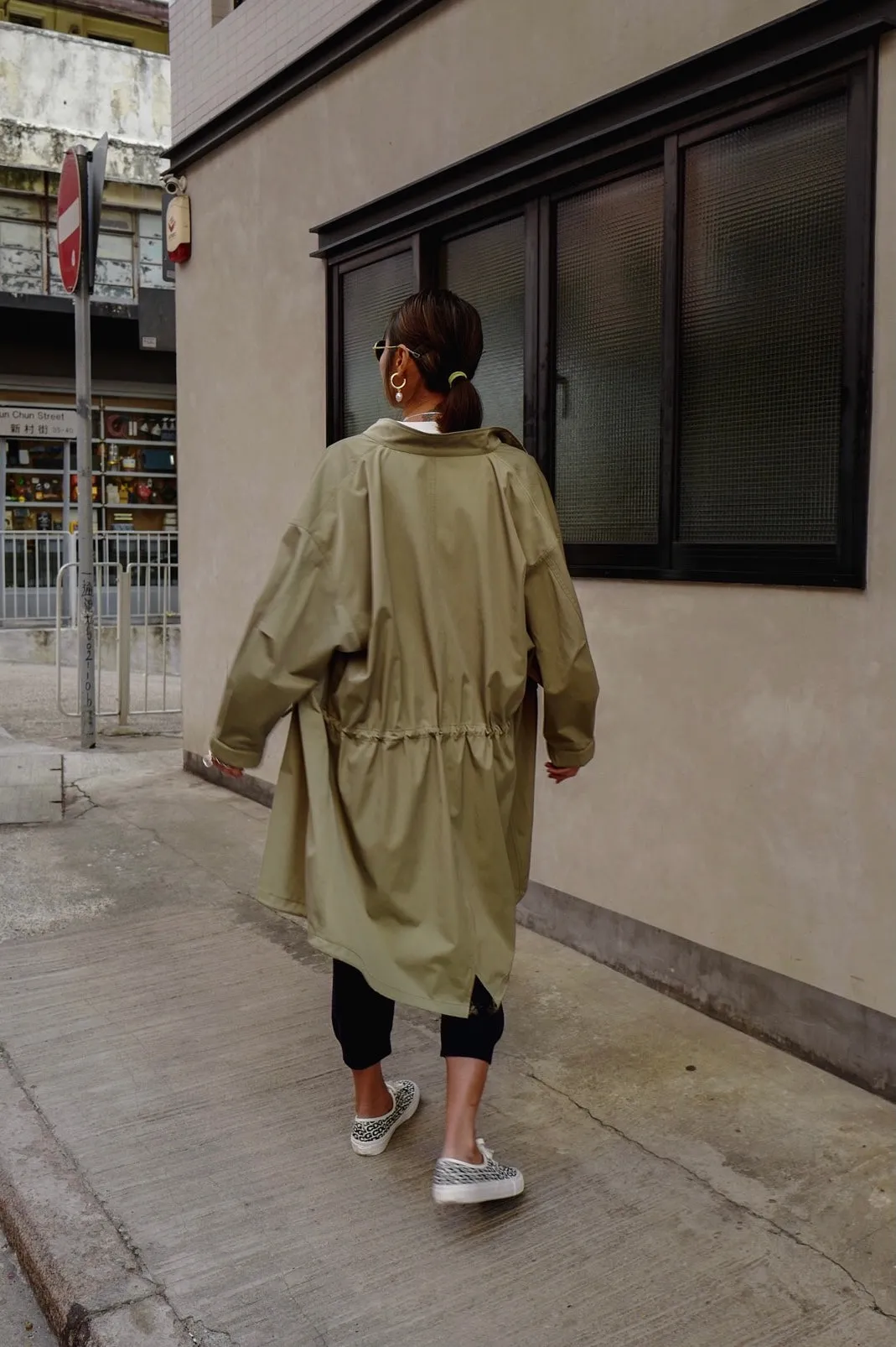 PREMIUM OLIVE RAIN TRENCH